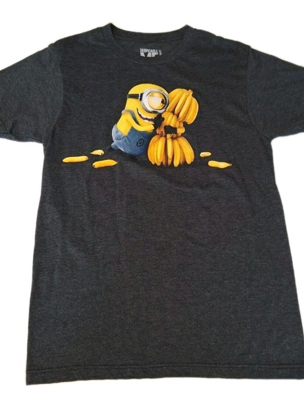 Despicable Me Mens Small Gray Tee Shirt
